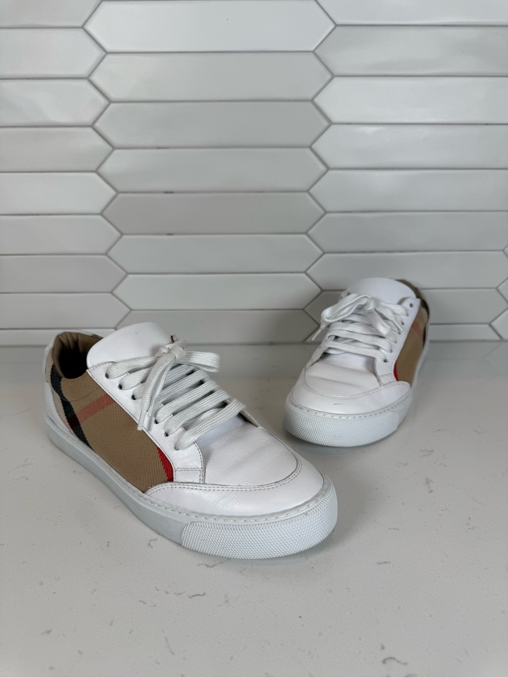 Burberry Women’s Salmond Check Low Top Sneaker Size 37.5